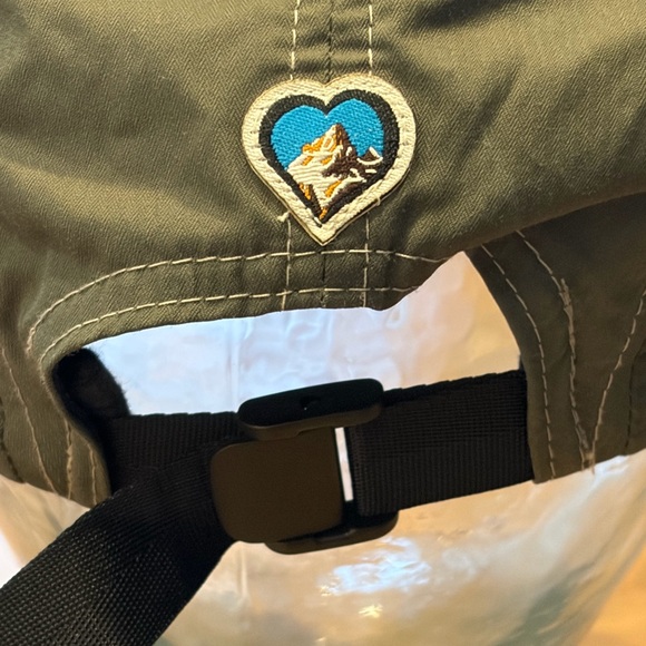 KÜHL Women's Performance Cap Olive/White Floral Embroidery - Picture 3 of 5